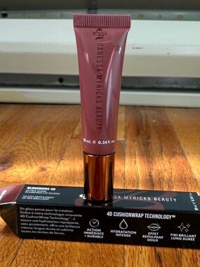 NWT: Danessa Myricks Beauty GlossWork 4D Plumping Lip Gloss in Honey Cocoa